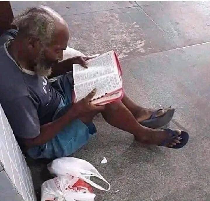 thompsonb2569's tweet photo. A HOMELESS MAN WITH GOD IS RICHER THAN ANY GODLESS BILLIONAIRE ‼️ https://t.co/WPyNuVhM7H