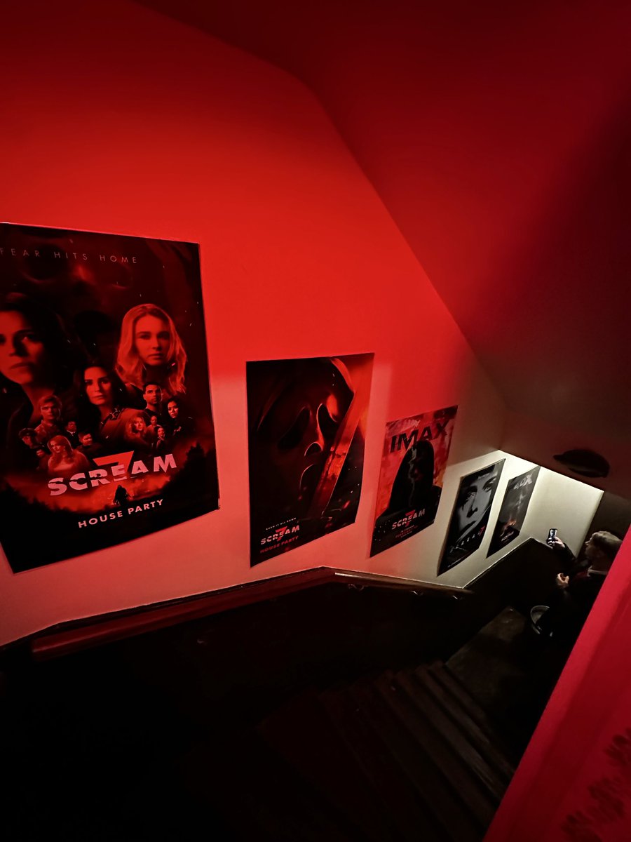 screamtalks's tweet photo. Scream 7 event in London @ParamountUK @kevwilliamson #scream7 https://t.co/tZcUQzCUM5