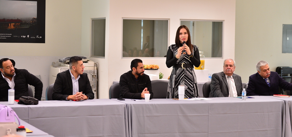 joseameraz's tweet photo. El @COBAEDoficial  impulsa el liderazgo y la innovación educativa mediante la certificación continua
  https://t.co/bP9OZ2NOP0 @SoniaFloresArc1 https://t.co/jVuLztaDrL
