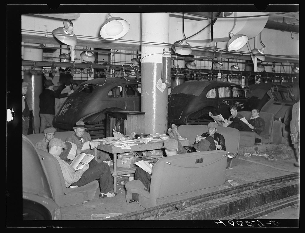 SenGaryPeters's tweet photo. On National White Shirt Day, we honor the legacy of the historic Flint Sit-Down Strike. When @UAW autoworkers banded together in Flint during the winter of 1936, they took a stand that would shape the modern labor movement in America – and since given workers a formal voice in wages, hours, and working conditions.

I’ll always stand with organized labor and hardworking Michigan families.