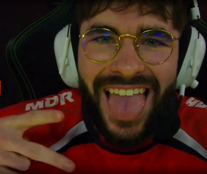 Junior 📀​​#TODOBEW tweet media