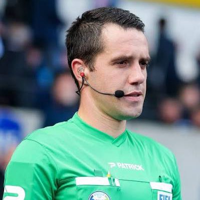 KEVIN VAN DEN KERKHOF UNANIME FACE À L'ARBITRAGE !! 😡

« Le carton rouge ? Je vais même pas en parler sinon je risque de blesser certaines personnes. J'ai l'impression qu'on se fait voler. Je suis frustré pour les gens, pour les gars. 

Il va falloir vite relever les têtes ce
