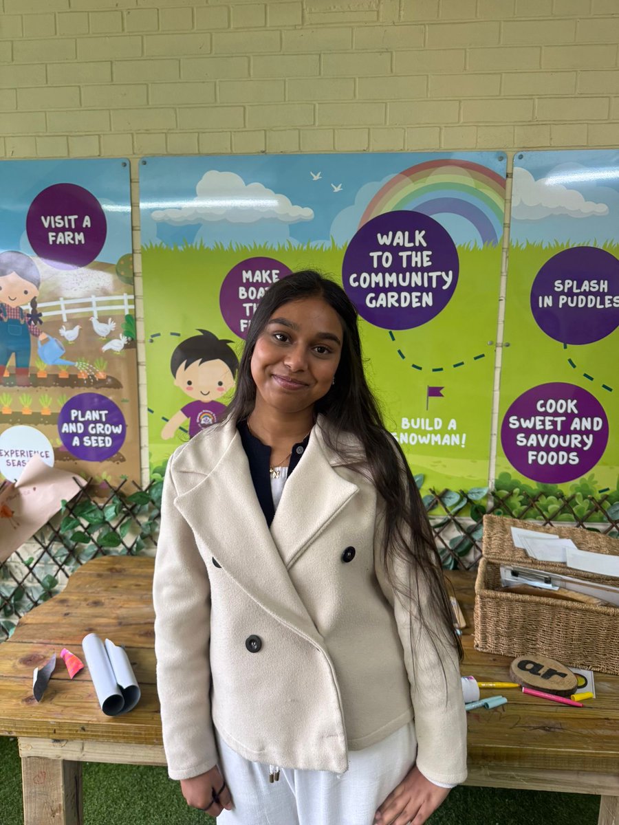 SharplesSchool's tweet photo. Day 3 of Y10 Work Experience! Our students are now halfway through their placements and have been working incredibly hard, gaining valuable skills along the way. Keep up the fantastic effort! 💼💜 @SharplesCandE https://t.co/9FVYucV7q2