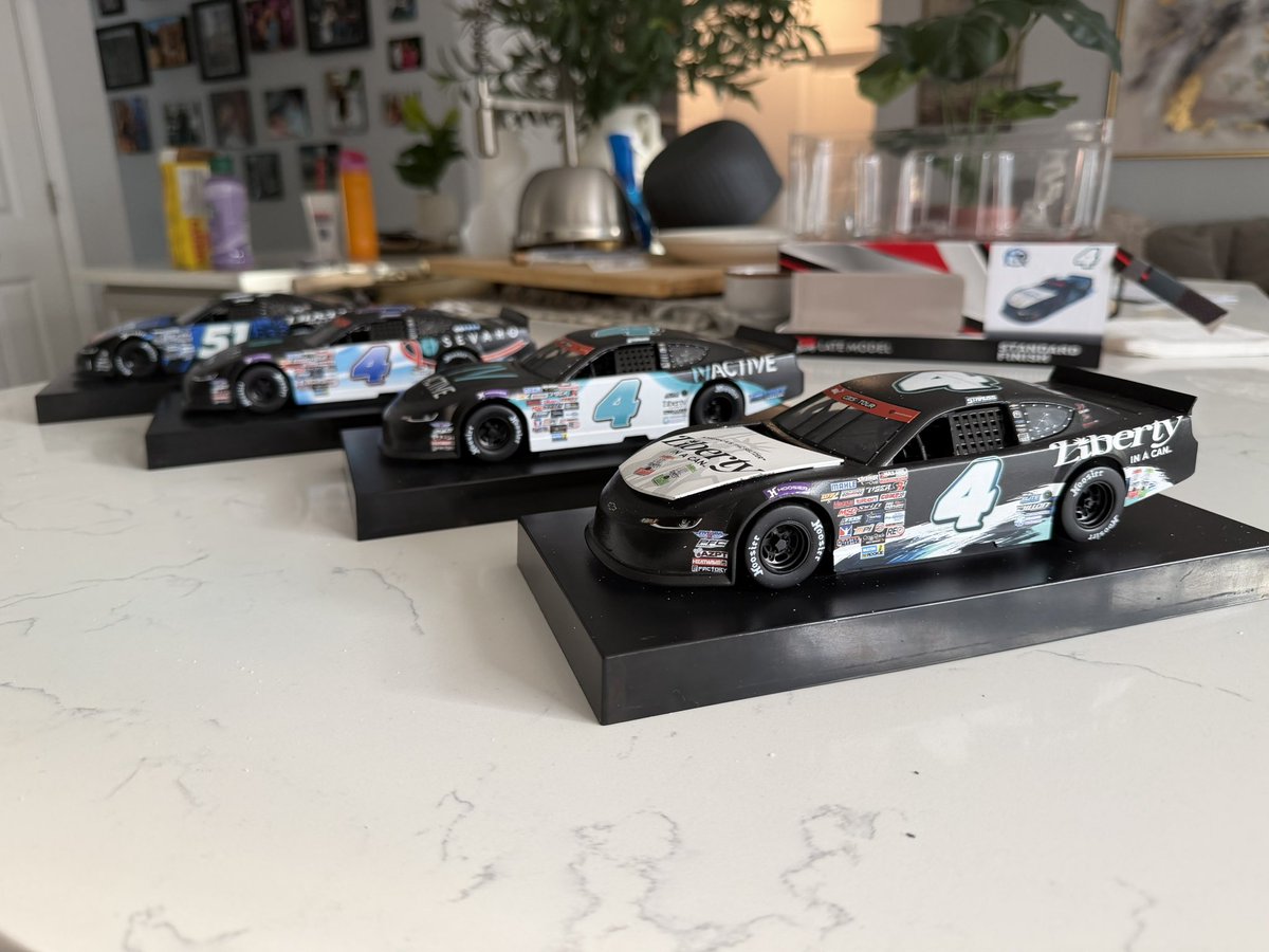 Donovan Strauss tweet media