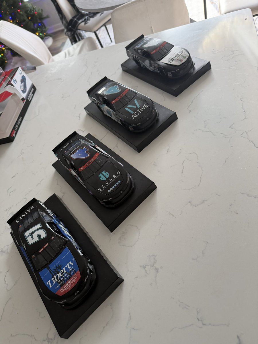 Donovan Strauss tweet media