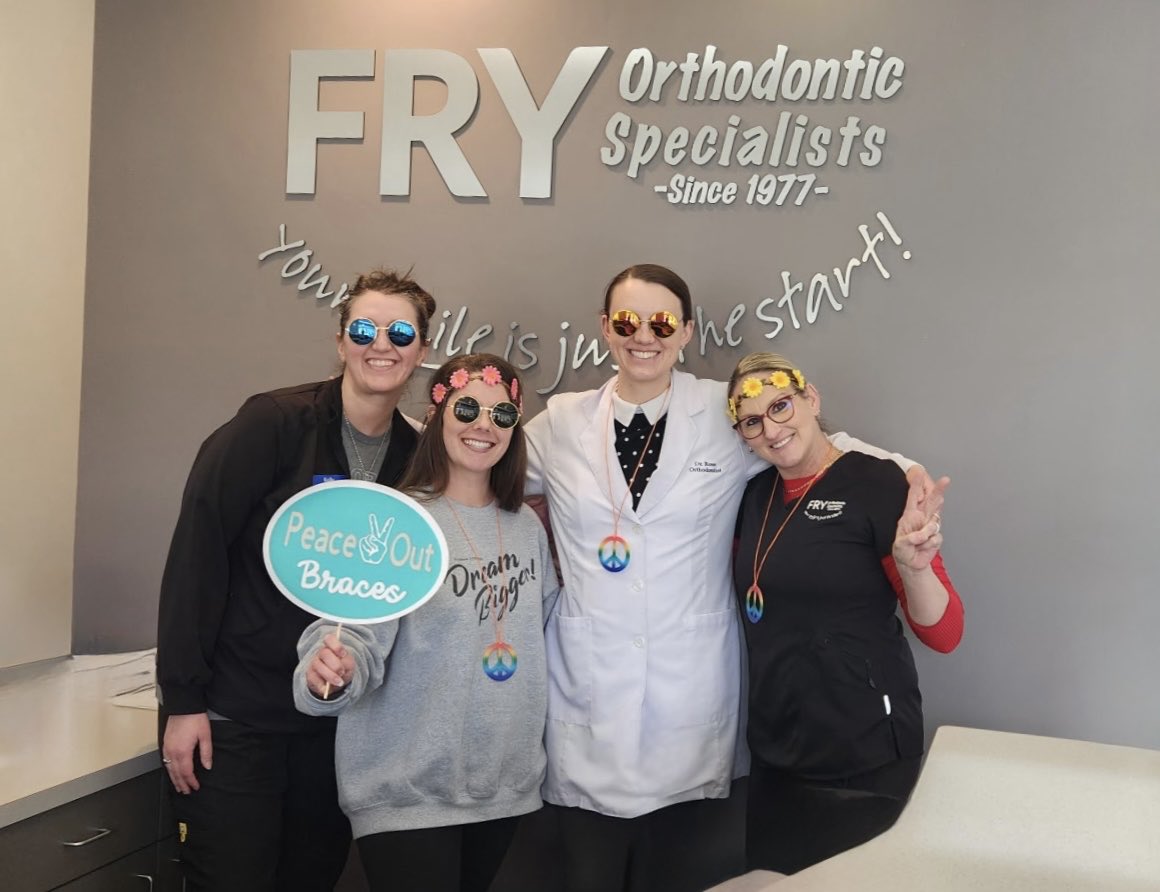 Peace out braces! ☮️✌🏽#braces #ortho #kc