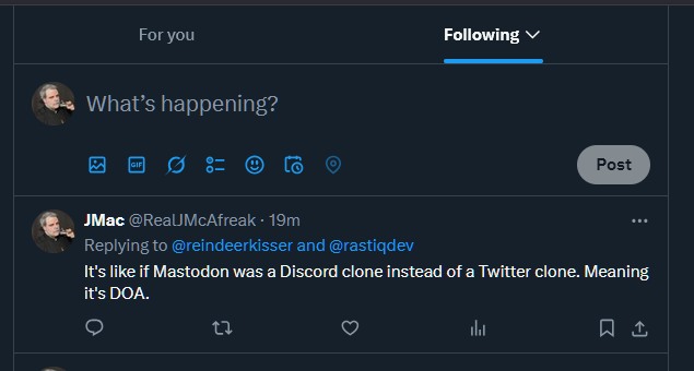 RealJMcAfreak's tweet photo. Twitter just silently removed their Dim theme for literally no reason. https://t.co/lnsjc6ZpQQ