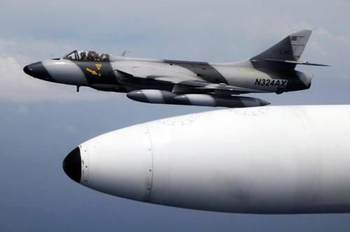 AirAssets's tweet image. Hawker Hunter just departed PHNG #N324AX  #ATAC