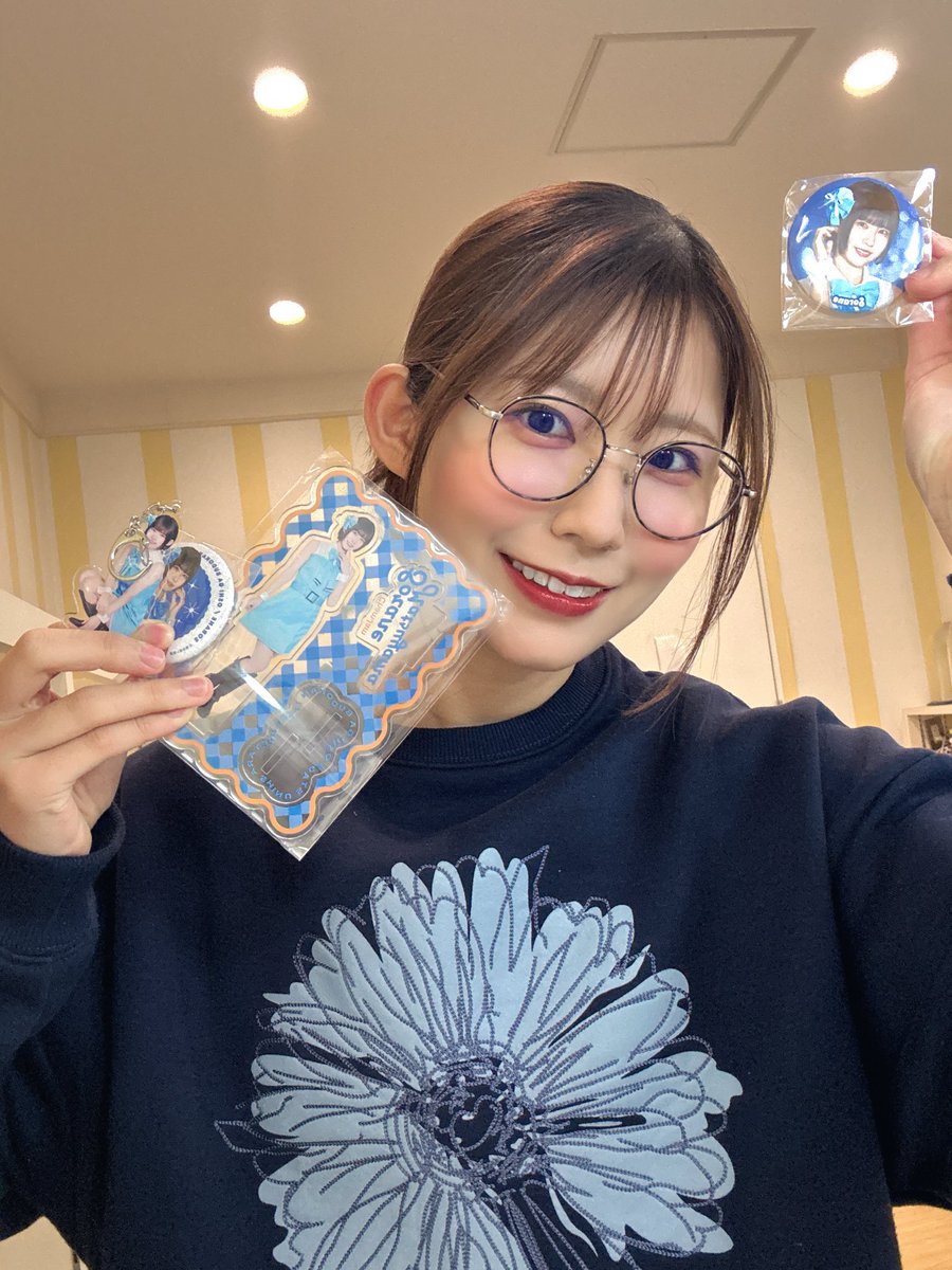 yabetomohisa's tweet photo. 色々話せて楽しかったw
買ったは良いけど来週の舞台観に行けるように仕事頑張ります🙇‍♂️笑
青木ちゃんの演技めちゃくちゃ楽しみにしております💙
高田さん曰く愛を込めたバレンタイン仕様のチーズケーキめちゃくちゃ美味しかったです🫶笑
#青木莉樺
#松山空音
#舞台推し武道
#lelca https://t.co/JR8Ddw4SYX
