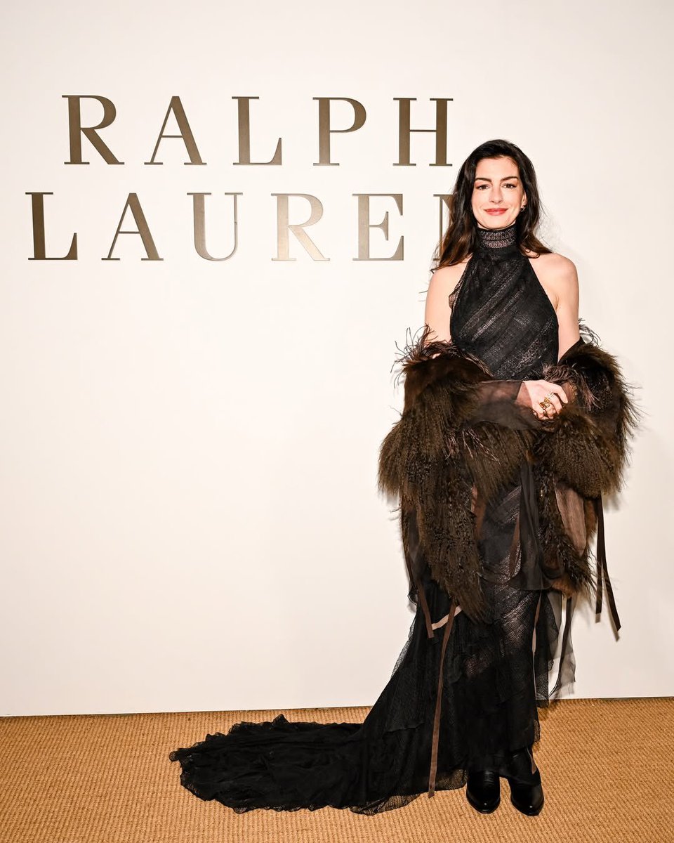 AnnieSolos's tweet photo. Thank you so much @ralphlauren - last night was sheer joy. The show was deeply beautiful and inspiring, as are you 💫 https://t.co/Z9OWMtkg6o
