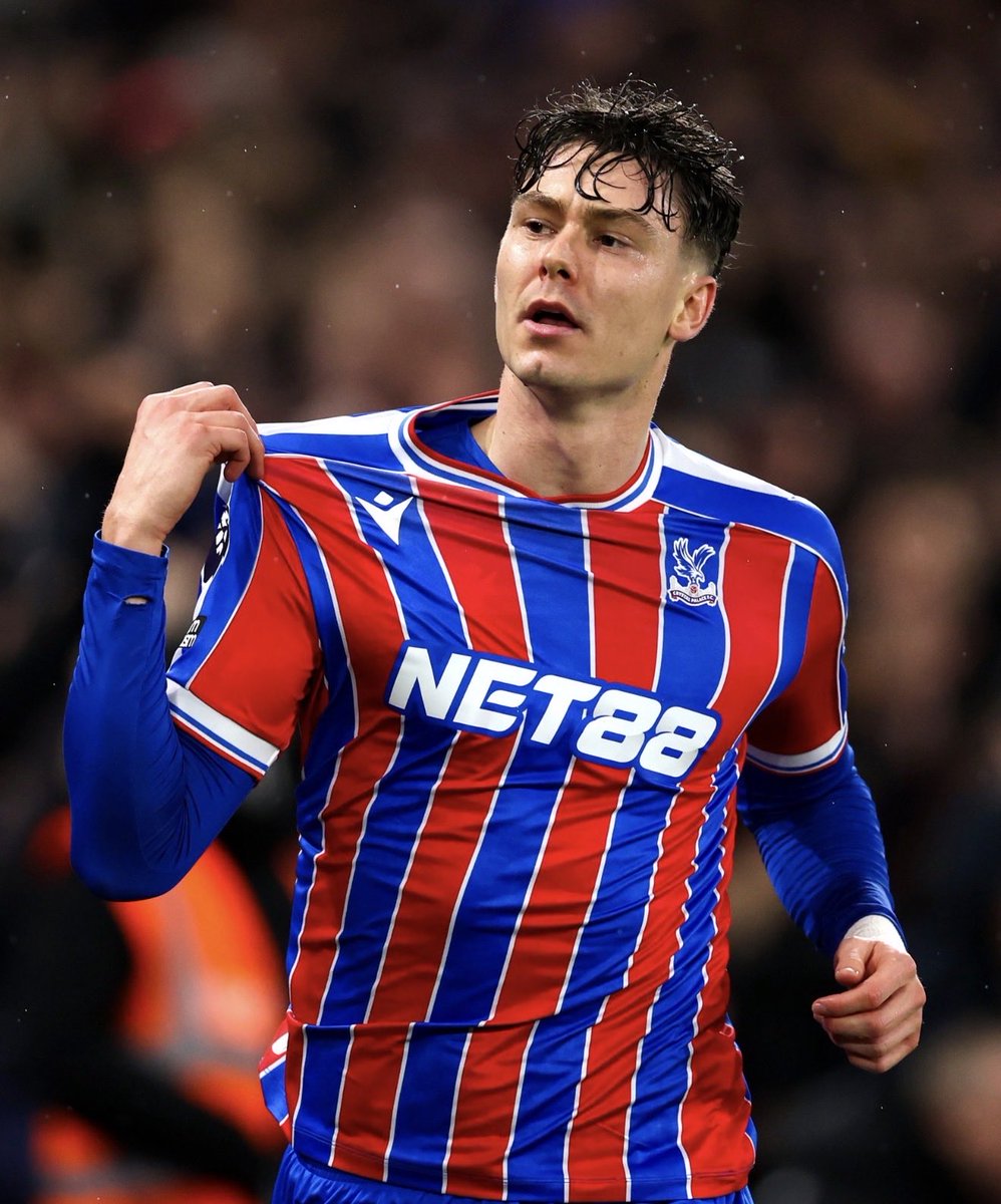 JamesStatman's tweet photo. Jørgen Strand Larsen bags a brace on just his second game for Crystal Palace (v Burnley). ⚽️⚽️
Handling the pressure of the price tag. 🦅🏷️
#CRYBUR https://t.co/IPkMOv0ngg