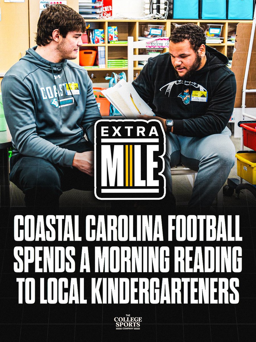 CollegeSportsCo's tweet photo. CSC’s Student Athletes of the Week Going the Extra Mile 🙌

@CoastalFootball spent the morning reading to local kindergarteners, teaching the kids that reading is cool 😎📚 https://t.co/B0xzXZkOMt