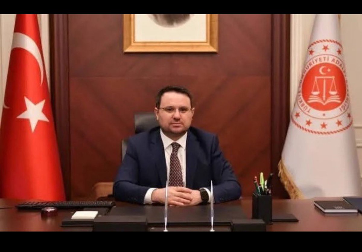 dogandinc's tweet photo. İçişleri Bakanlığı görevine atanan meslek büyüğümüz Sayın Mustafa Çiftçi’yi ve Adalet Bakanlığı görevine atanan Sayın Akın Gürlek’i tebrik eder; yeni görevlerinin ülkemiz ve milletimiz için hayırlı olmasını dilerim. https://t.co/zXhUynCmPW