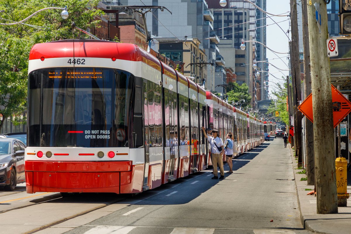 isaaccallan's tweet image. 🚋🍁: Can 2026 finally be the year of the Toronto streetcar? 

For decades, it has been the least reliable and least popular form of transit in the city, plagued by delays, construction diversions and unpredictable schedules. 

This year, that could change. #ToPoli