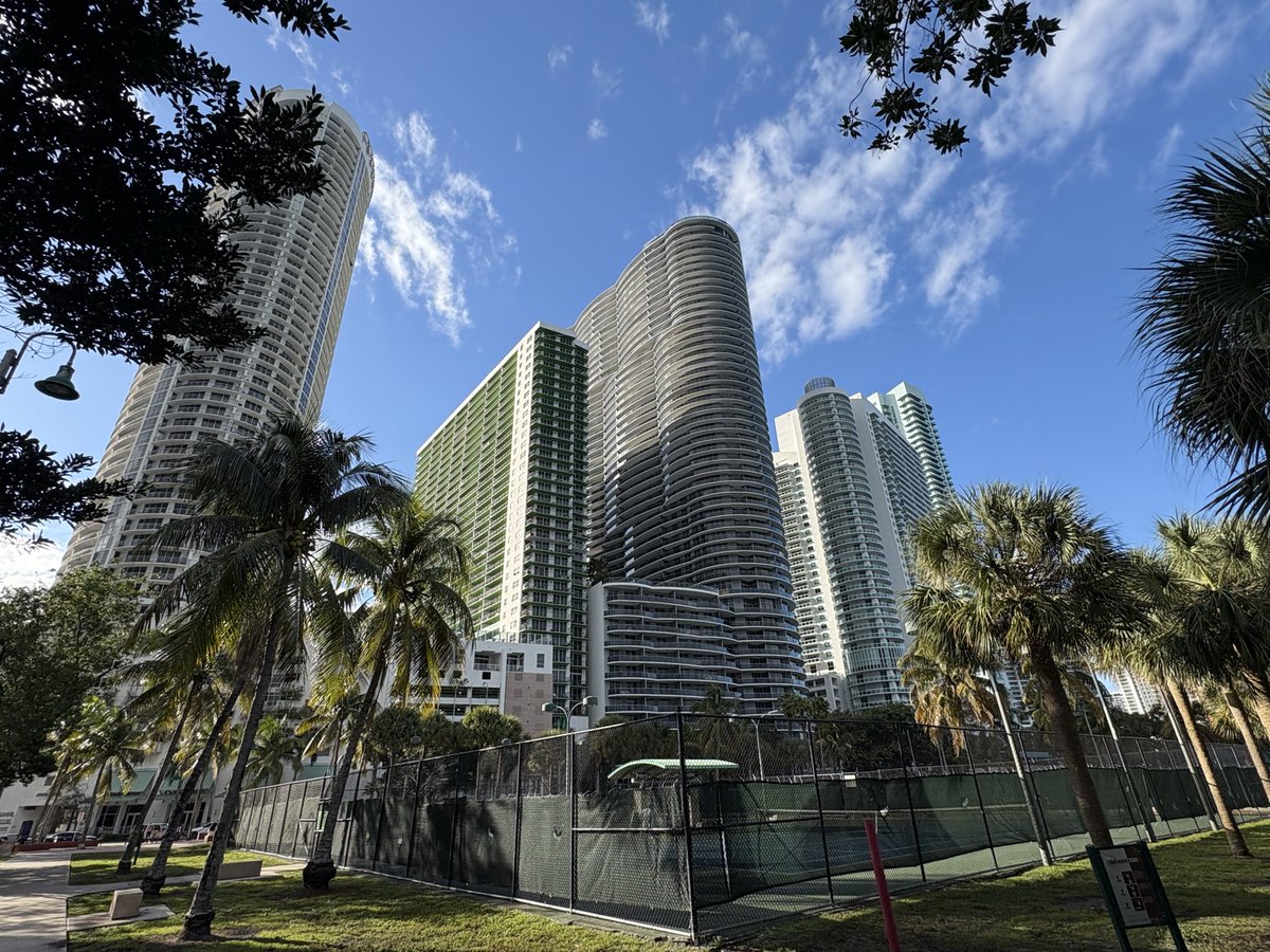 riddell_will's tweet photo. Pics from the 305 📸🏝️😍#photography #pictures #travel #travelwriting #Florida #Miami #OnlyInMiami https://t.co/UABuPkltMl