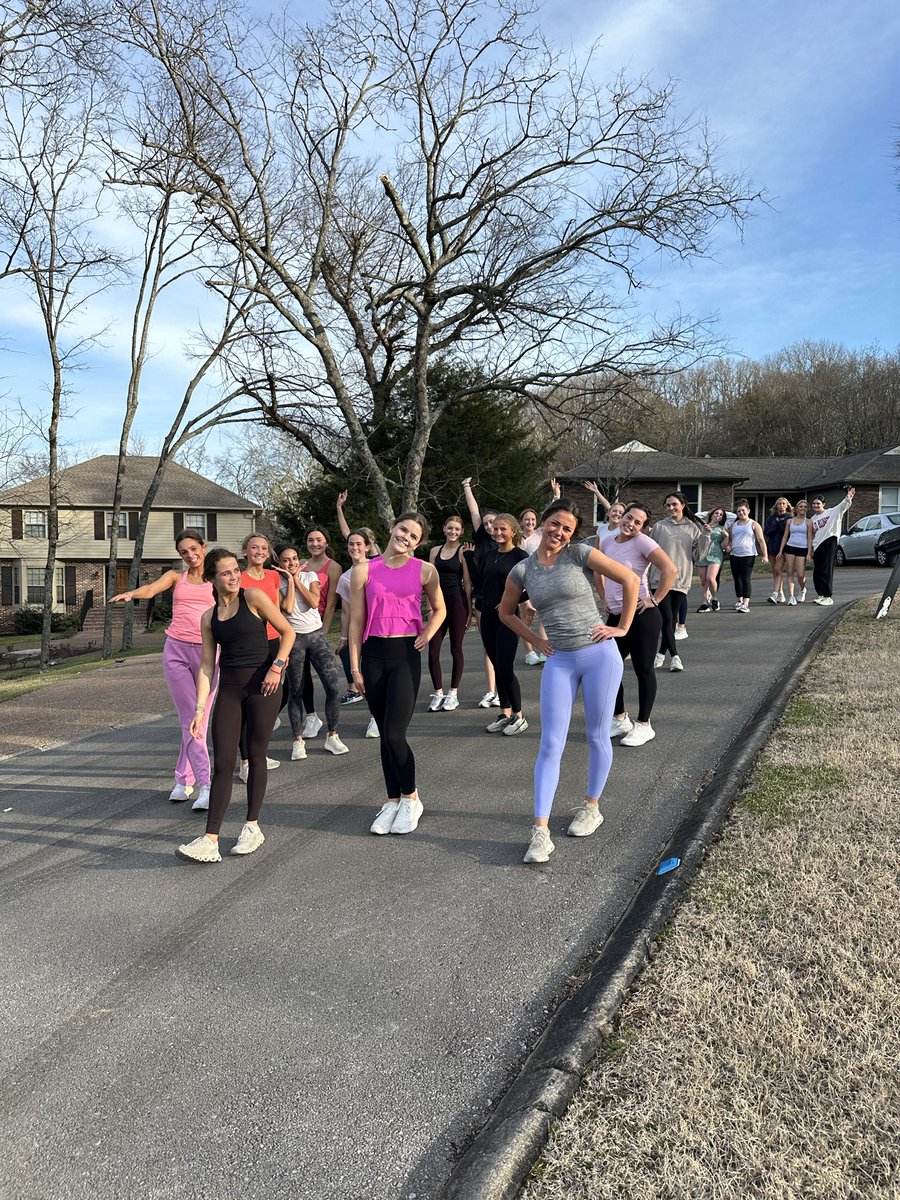 Brentwood High Track & Field tweet media