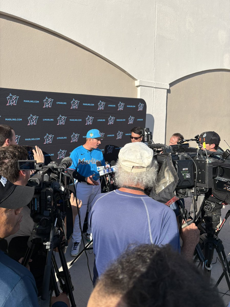 Tommy Hutton tweet media