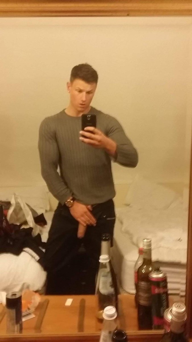 Behind the scenes on a #televisionx shoot 🎬🥖👀