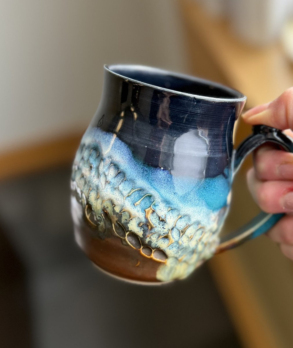 gaylestc's tweet photo. Moody, dark glaze with warm earthy tones and carved texture that feels good in your hands. Cozy weight, comfortable handle, and all the quiet, grounded vibes you want for your daily coffee or tea ritual.
Available now. Message me to claim ☕️✨
#BuyLocalNL #ShopLocalNL https://t.co/jeXftwxlET