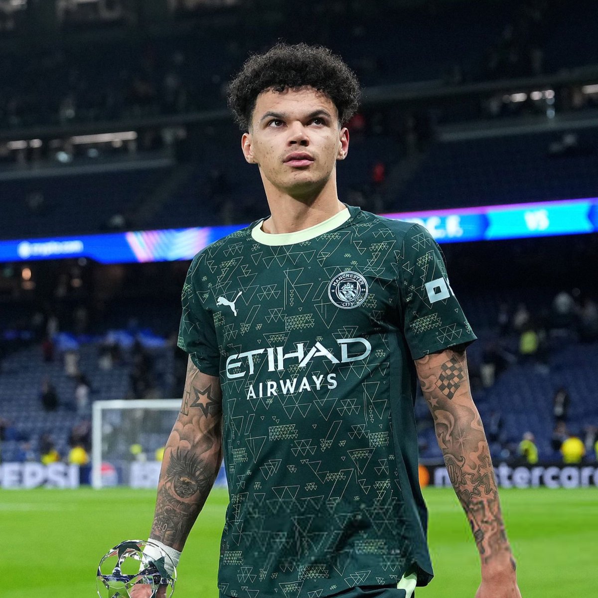 funny_kante's tweet photo. Pep creating another robot 🤖 
Retweet for “Nico” https://t.co/vvSm8iwdFv