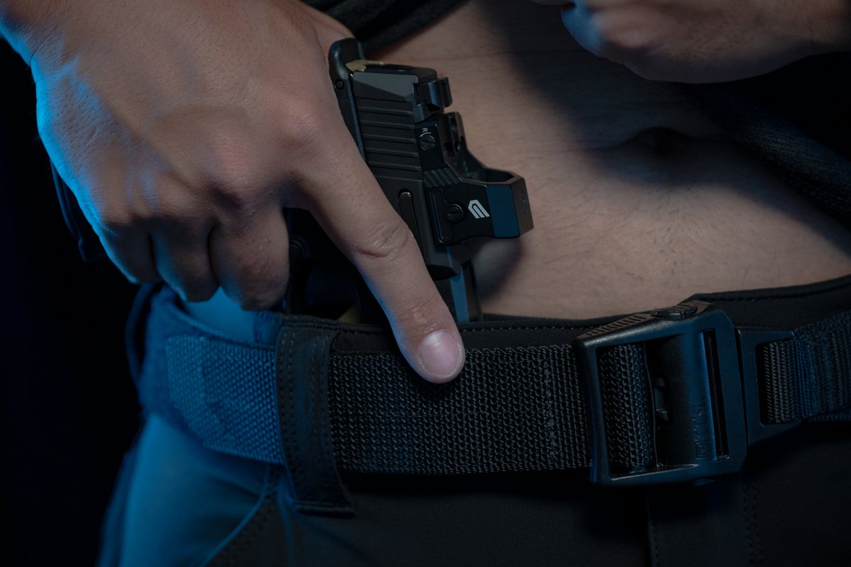 Cyelee Optics tweet media