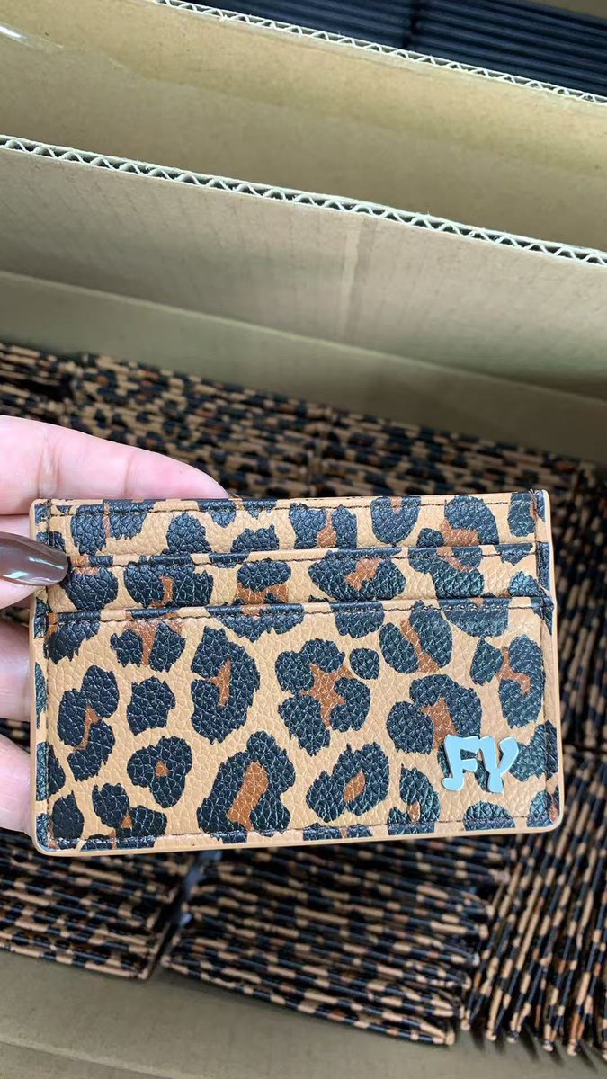 Outisent1's tweet photo. Leopard wallet restock FEBRUARY 14th‼️

#outisent #findyours https://t.co/CLwfbzAzfk