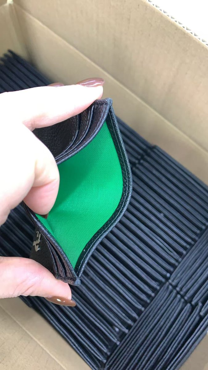 Outisent1's tweet photo. Black wallet restock FEBRUARY 14th‼️

#outisent #findyours https://t.co/3L4LD8bPfS