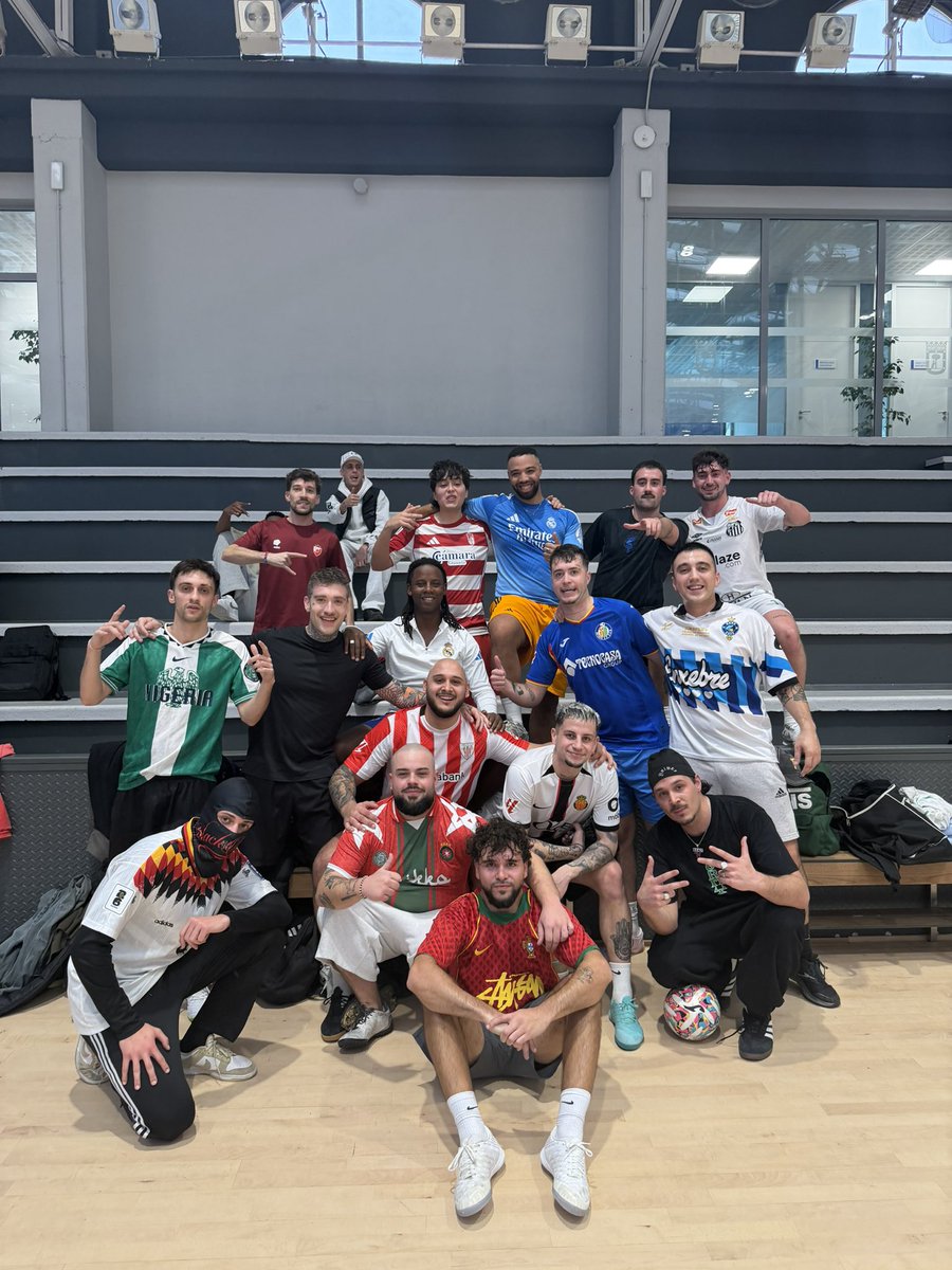 La Sotanita tweet media