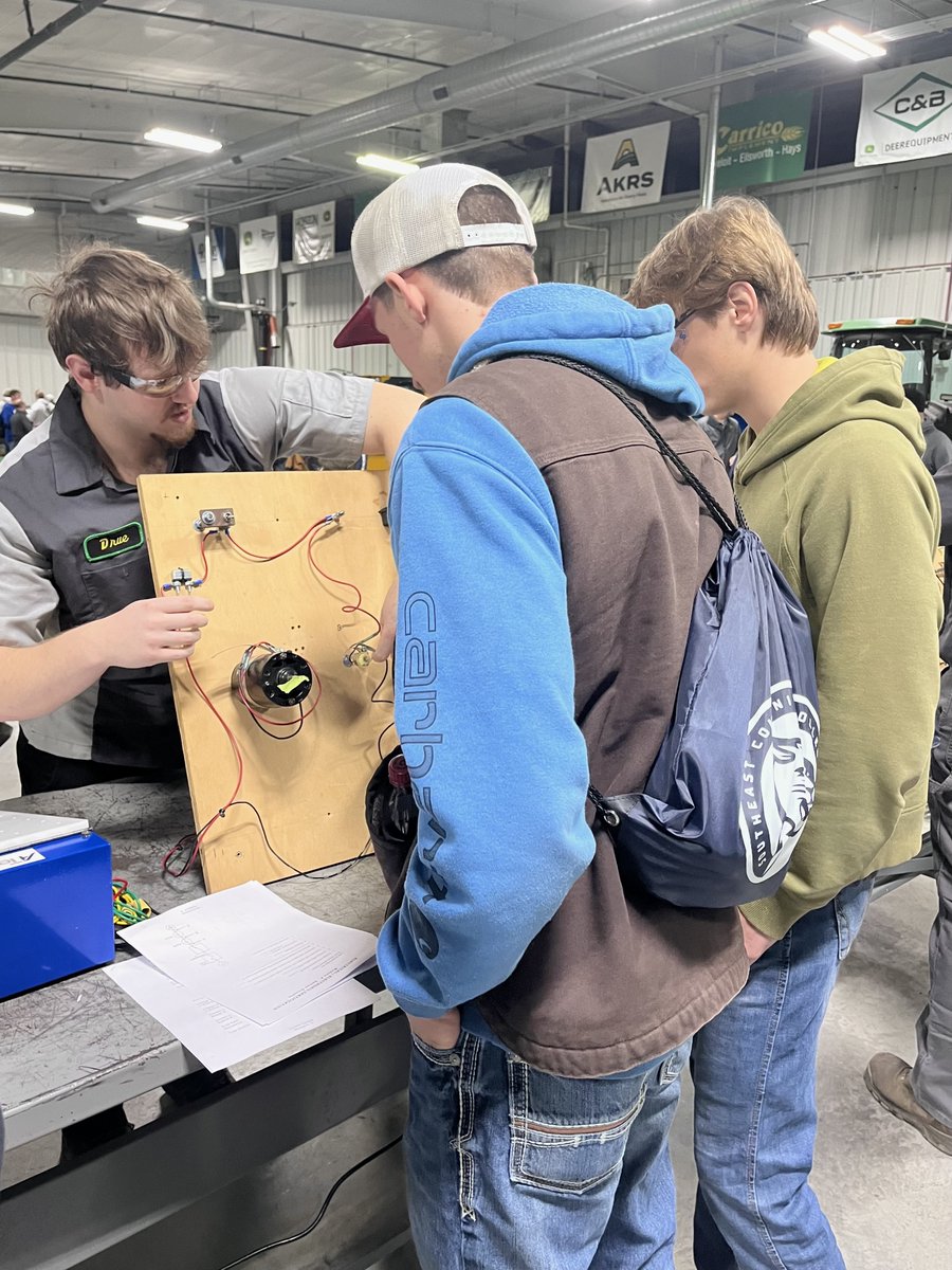 LandMark Implement tweet media