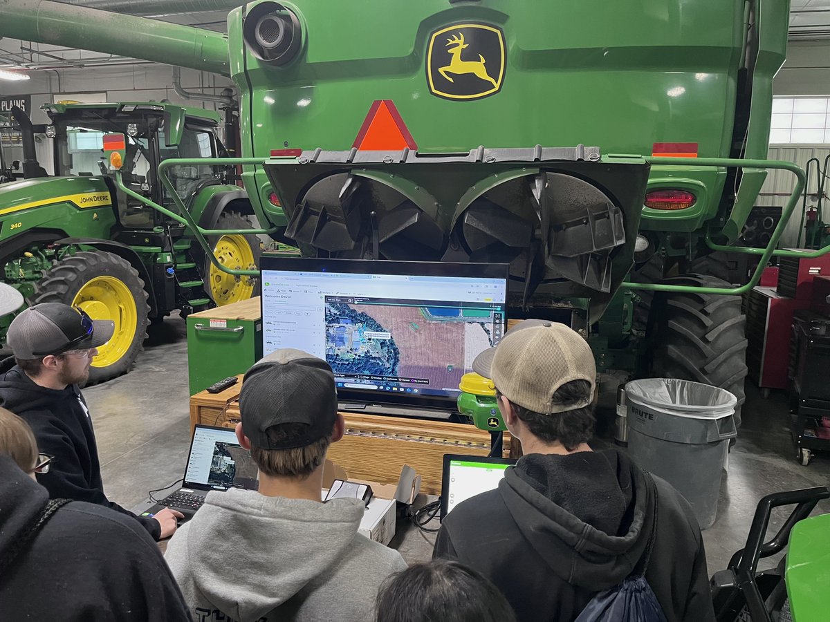 LandMark Implement tweet media