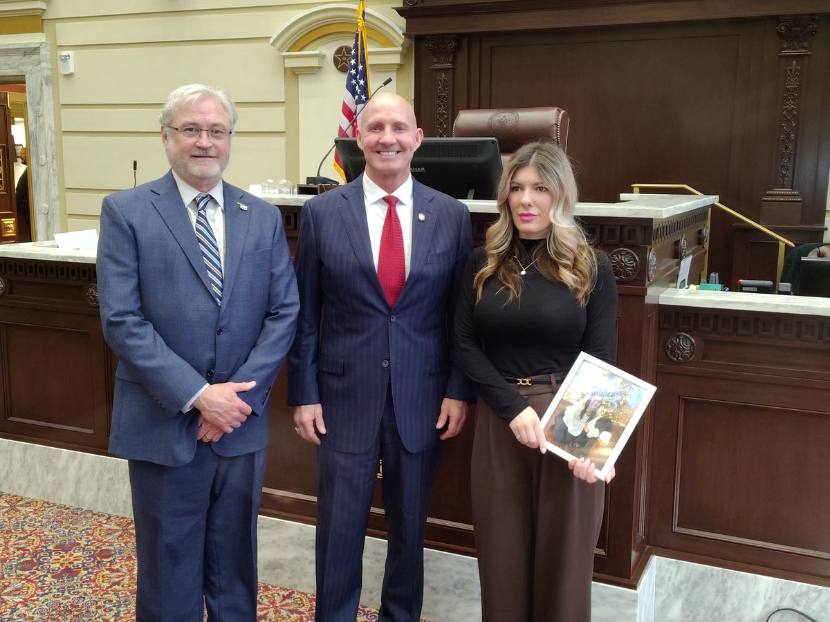 Darrell Weaver tweet media