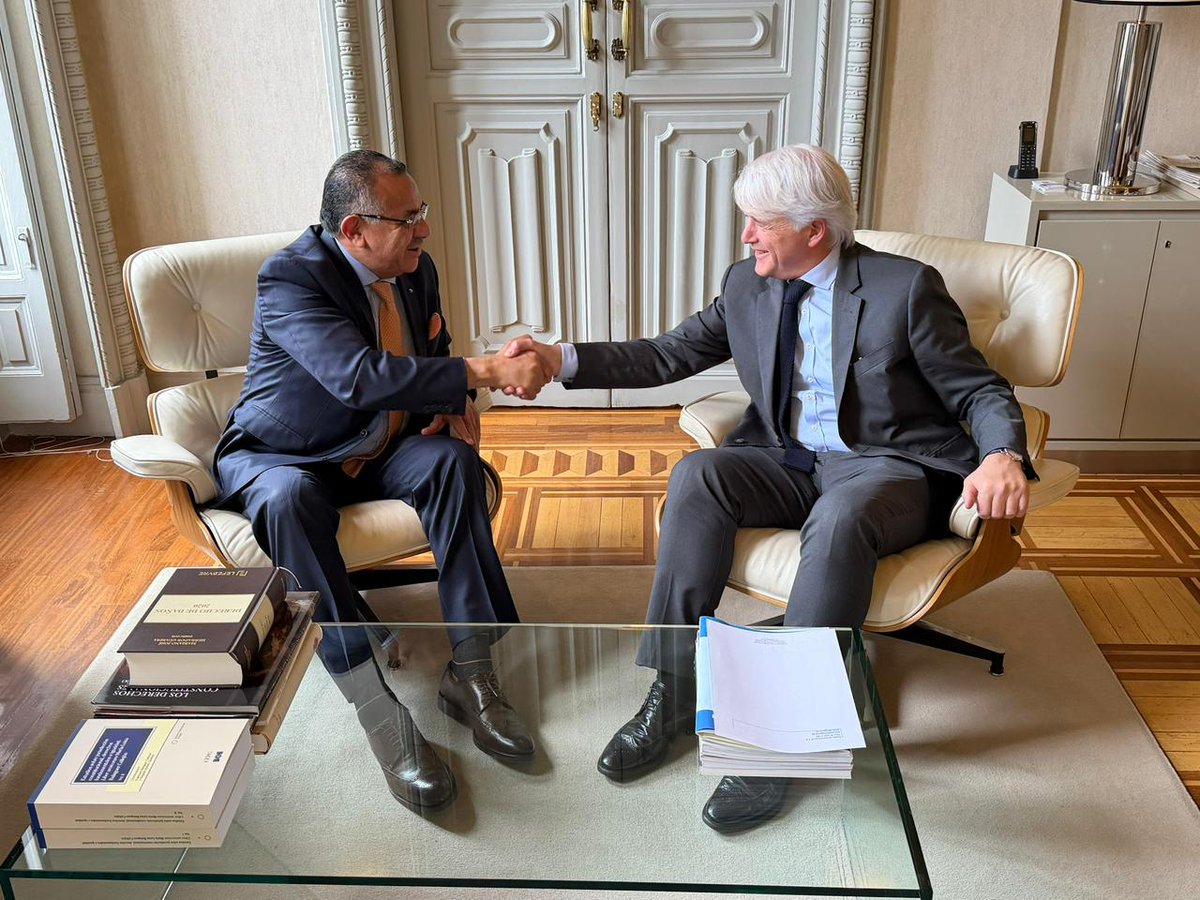 Colegio de Abogados tweet media