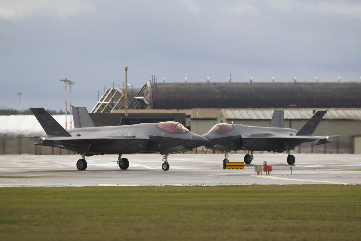 #USAF United States Air Force - Middle East Activity
11 February - 2150z

The rate of flights has slowed somewhat over the past 24 hours. There hasn't been a shift from Army Airfields to Air Force bases yet, so the airlift is still primarily moving air defence systems.

The six