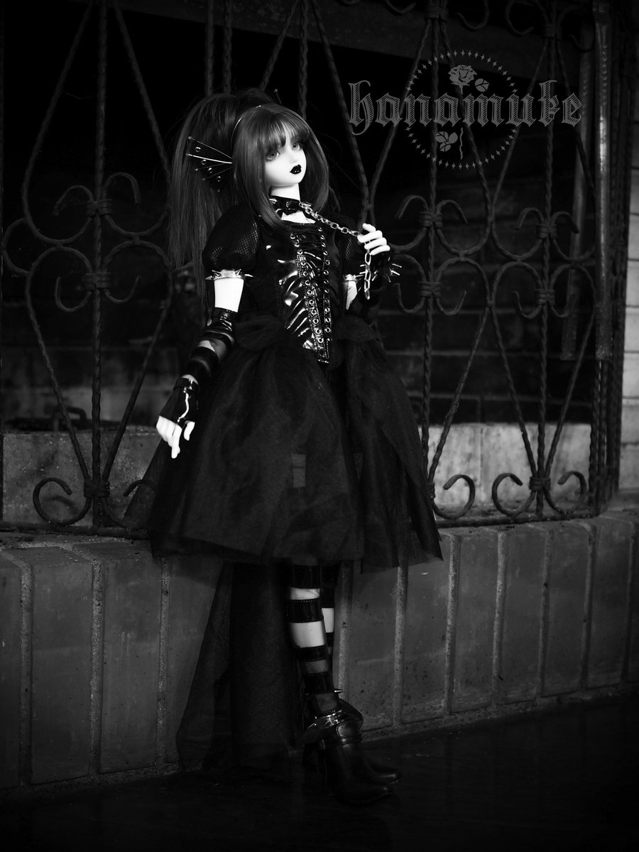 #dollでモノクロにするとかっこいい選手権
宗教上の理由で更に鼻を飛ばしてある