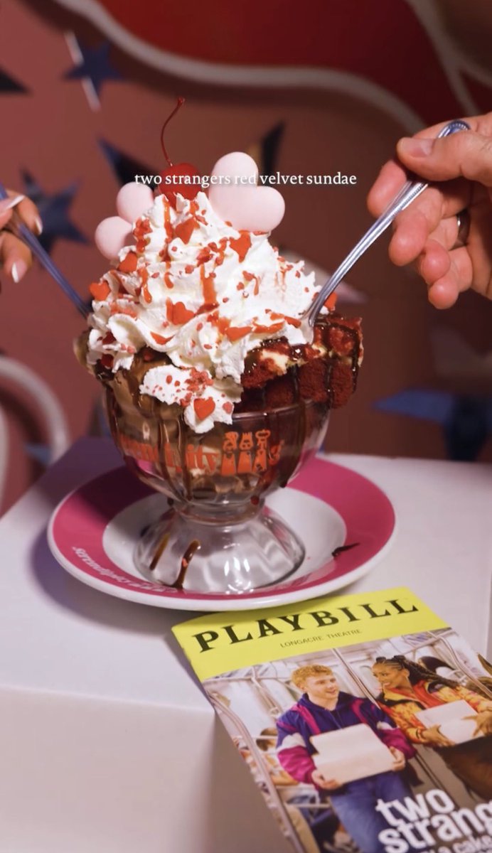 🗽 @risenyofficial 🍓 Central Perk 🎸 @HardRock 🎟️ Madame