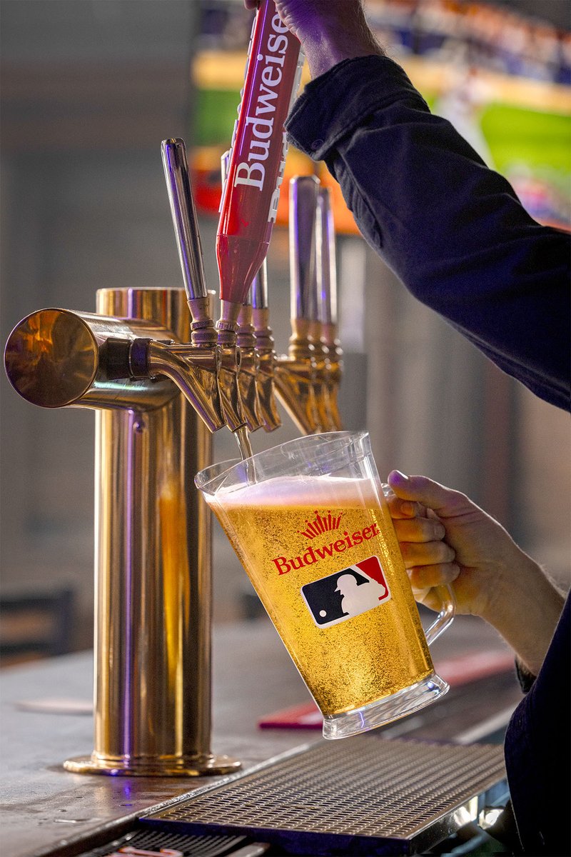 Budweiser tweet media