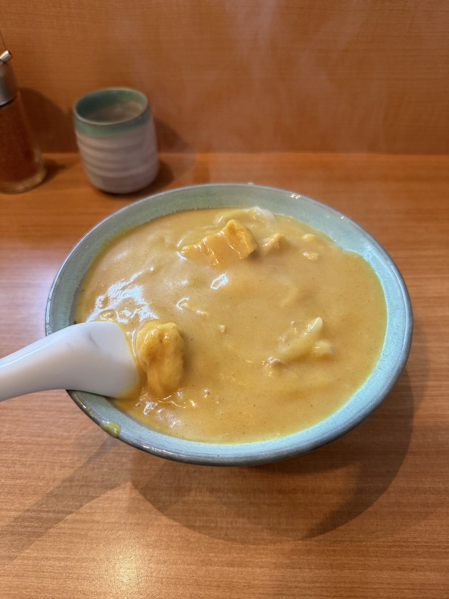 おはようございます！
水曜日に祝日があるとリフレッシュできますね✨

昨日は名古屋でお仕事でした！
東京も名古屋も経営者のお悩み事は変わらないと感じました😌

後2日、頑張っていきましょう！！