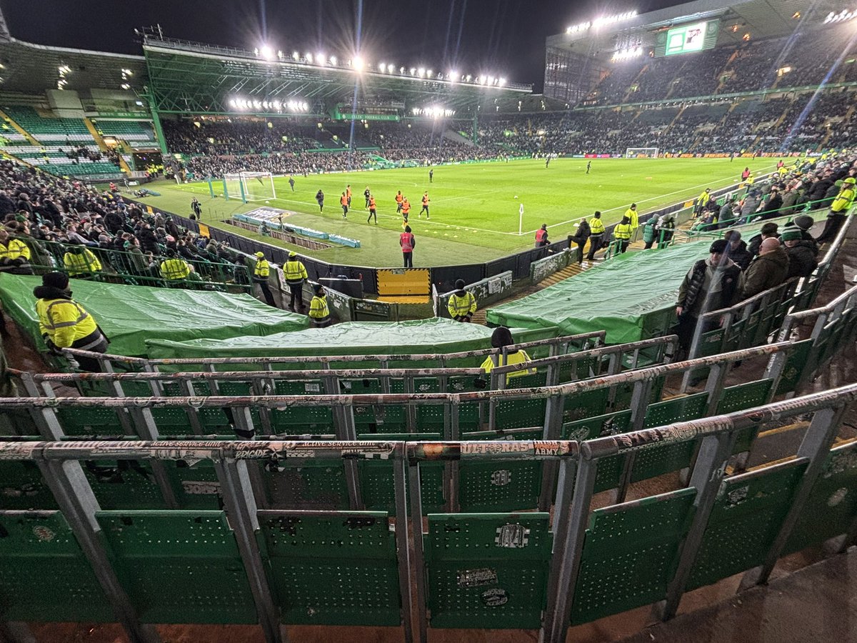 C’mon <a href="/CelticFC/">Celtic Football Club</a> get them back in, this is doing our club no good, we need unity how about those in charge showing they can lead from the front <a href="/CelticFCSLO/">CELTIC FC SLO</a> this needs sorting asap, make the call n let us all march together as one with O’Neill 🙏🏻🍀