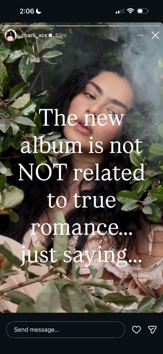 seeb0thsides's tweet photo. @charli_xcx what did you mean by this then #GirlSoConfusing https://t.co/BaX5oHxejt