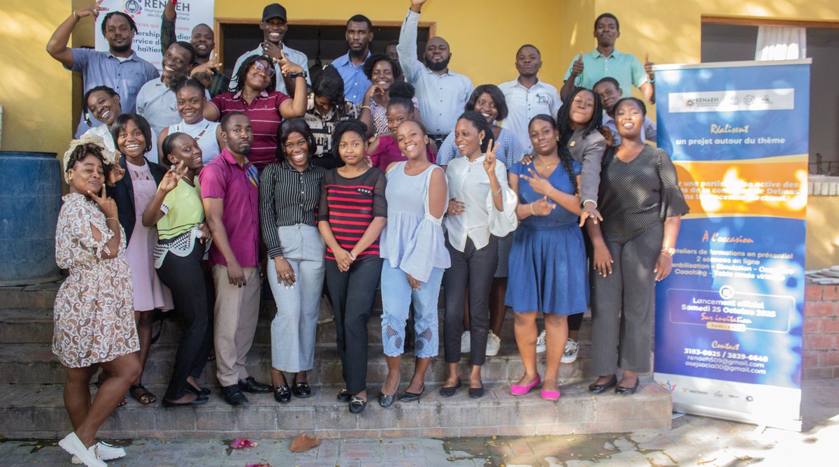 PierreMarcBAPT1's tweet photo. 🎤 Le changement passera par l'engagement et le leadership des jeunes honnêtes ! 🇭🇹 Ravi d'avoir coordonné ce projet à Delmas et d'être intervenu sur le leadership en contexte électoral samedi 24 janvier dernier . Bravo à tous les participants !👏🗳️ #Citoyenneté #Leadership #OSEJ https://t.co/u3nLorseOI