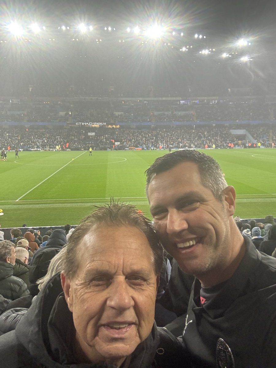 Broekhof28's tweet photo. Game #40 back in the stands with the old man and another @mancity W!!! Convincing first half! 3-0 @antoinesemenyo @nico33 @erling ⚽️. Come on #ManchesterCity 🩵🩵🩵. #mciful @premierleague #wefighttilltheend https://t.co/67Qu7nd1is