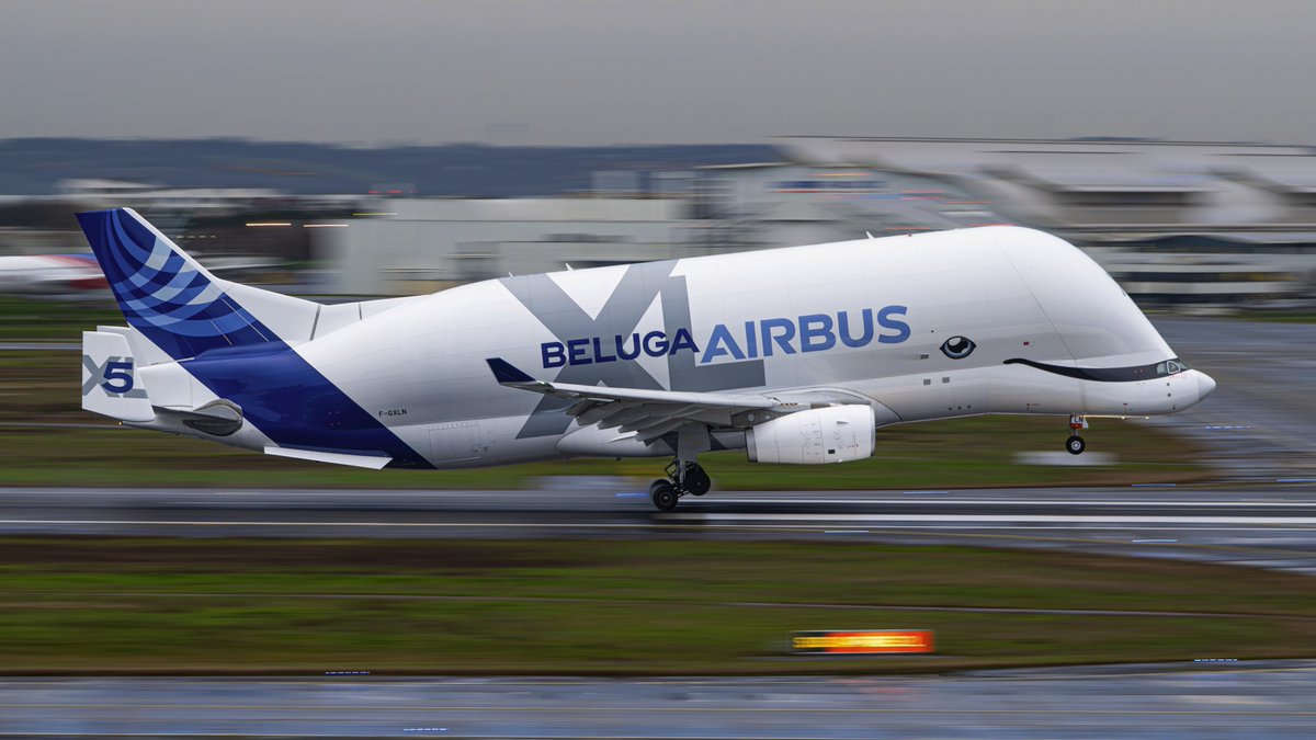 And safely landed back in Toulouse 😉

iso560 200mm f8.0 1/25s