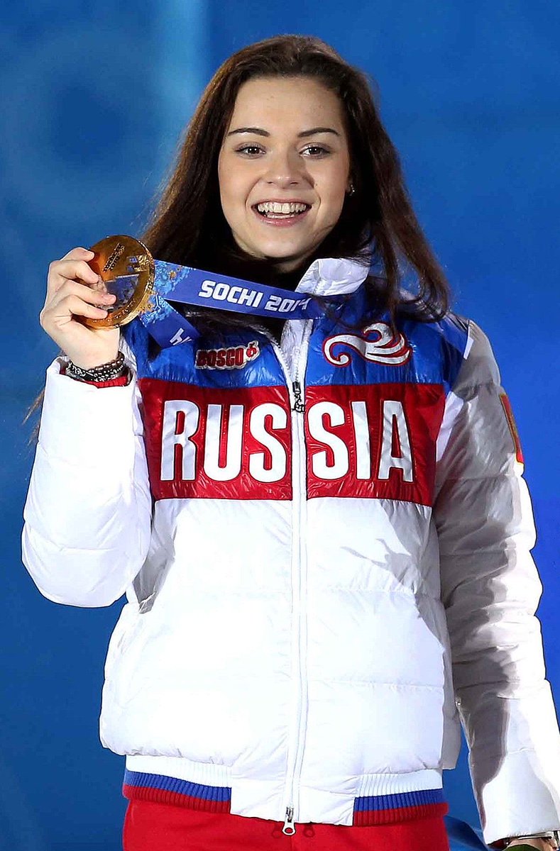 jiabauers's tweet photo. Sotnikova ran so FB/C could walk https://t.co/8yKmYfSnZf