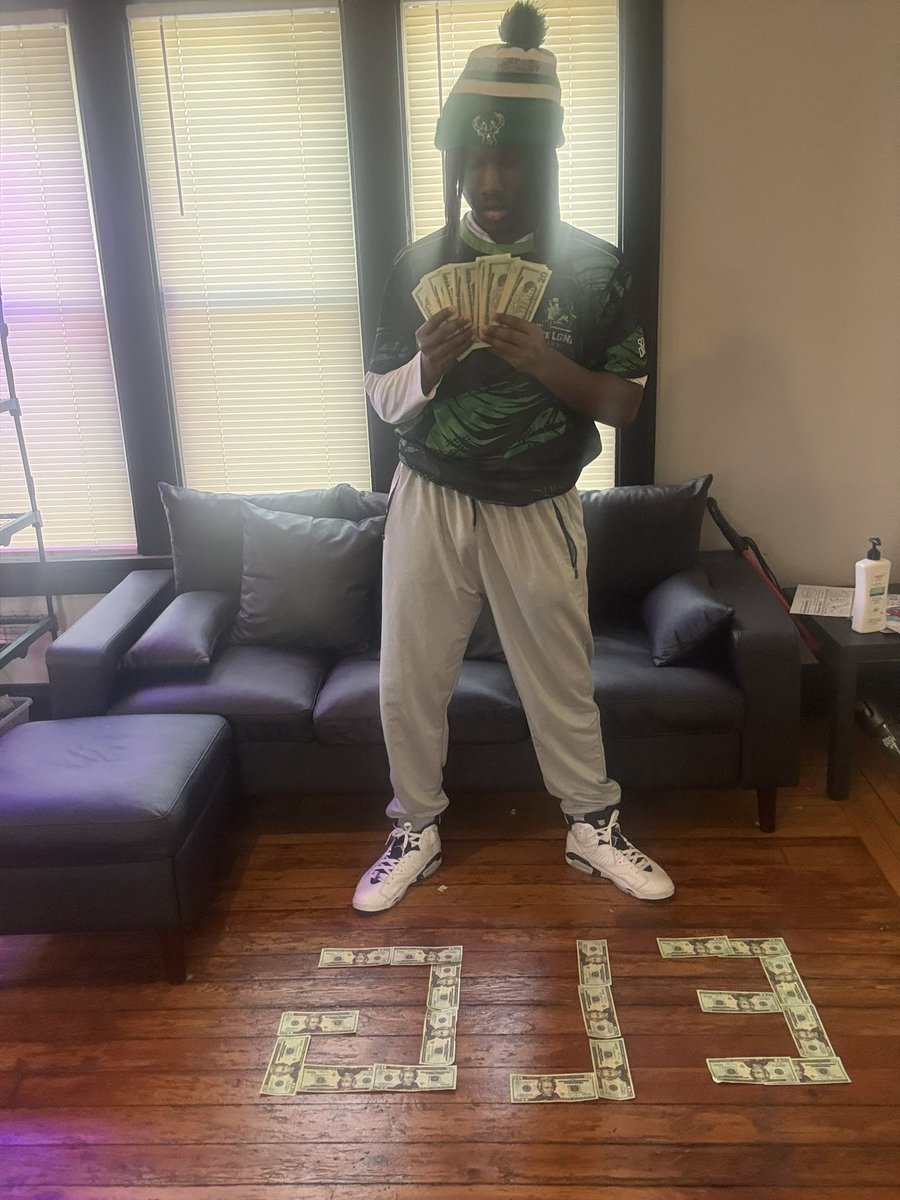 ima shut up💚 - Jim jones