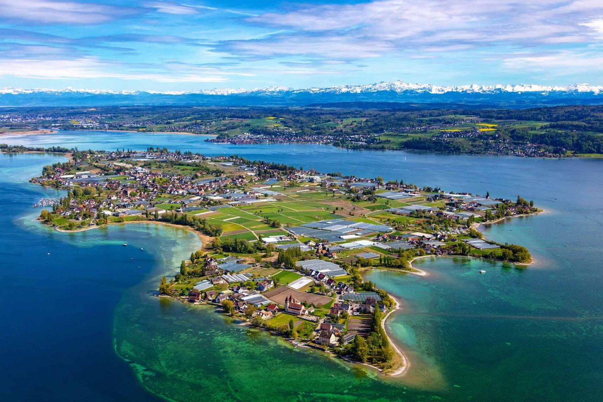 bukki2604's tweet photo. Die #Reichenau von oben 🥰 https://t.co/hGN56Q8Qnv