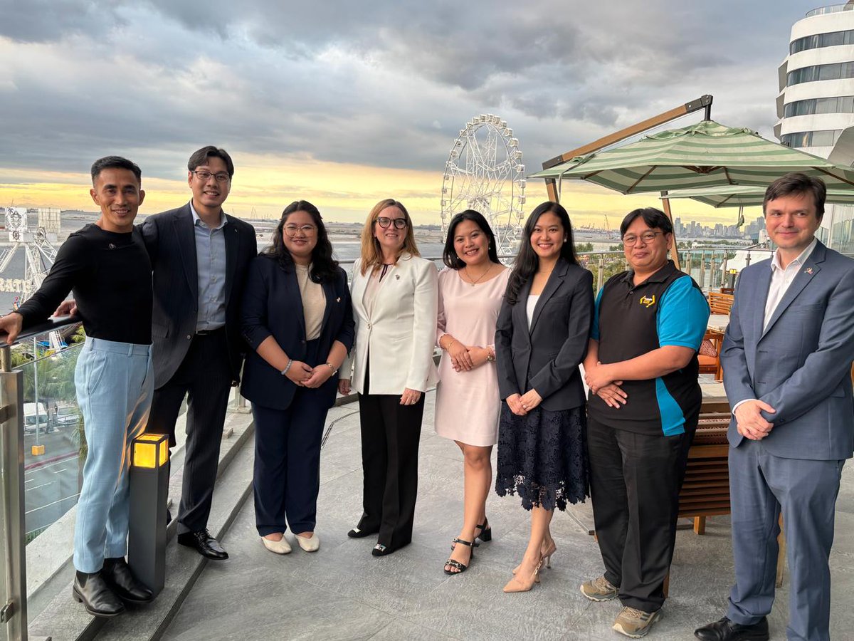 AusAmbASEAN's tweet image. 🇦🇺 is committed to supporting engagements between #next gen leaders in 🇦🇺 &amp;amp; @ASEAN. 

Fantastic to meet #Aus4ASEAN alumni in Manila 🇵🇭, building the skills &amp;amp; networks to advance the #ASEAN Outlook on the Indo-Pacific.