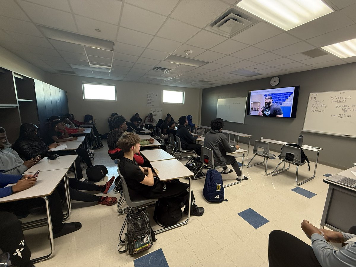 JHHS Runnin’ Jags tweet media