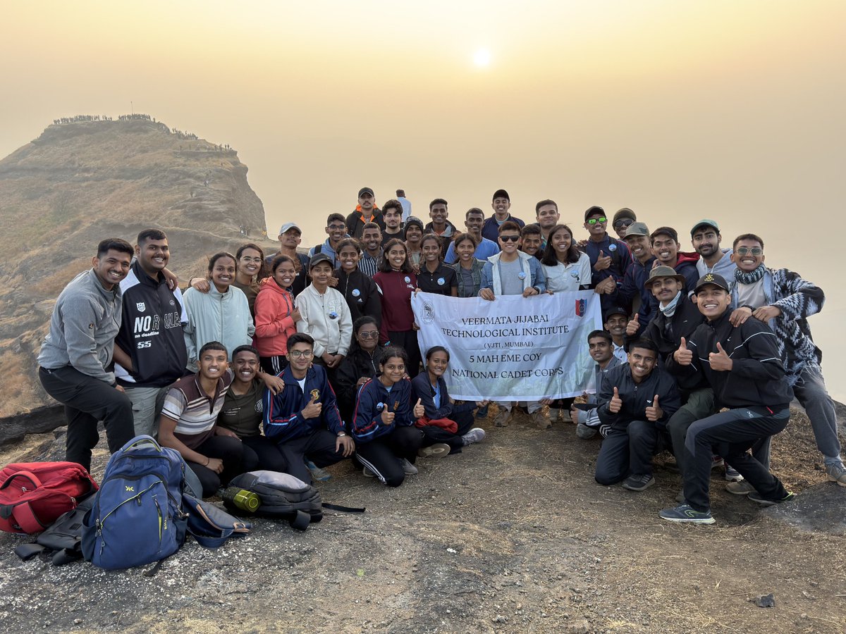 TEAM5MAHEMECOY's tweet photo. Scaling heights, shaping leaders!🇮🇳 Cadets of 5 MAH EME COY NCC, VJTI trekked to Harishchandragad Fort on 1st Feb 2026, promoting social awareness and cleanliness while strengthening leadership and teamwork. 🇮🇳
#NCC #UnityAndDiscipline #Harishchandragad #NCCCadets #NationFirst https://t.co/1jUd3Rp0Fv