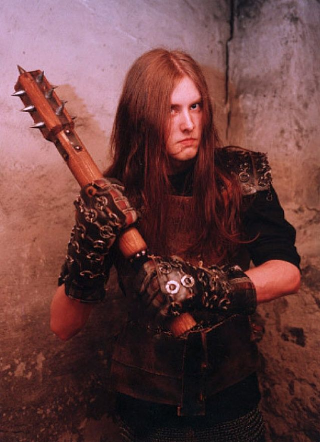 Hoy cumple años VArg Vikernes.

Figura clave en el nacimiento del black metal noruego con Burzum y pieza central en la historia de que rodeó a Mayhem, uno de los capitulos más oscuros y polémicos del metal.

#fussionradiomx #BlackMetal #VargVikernes