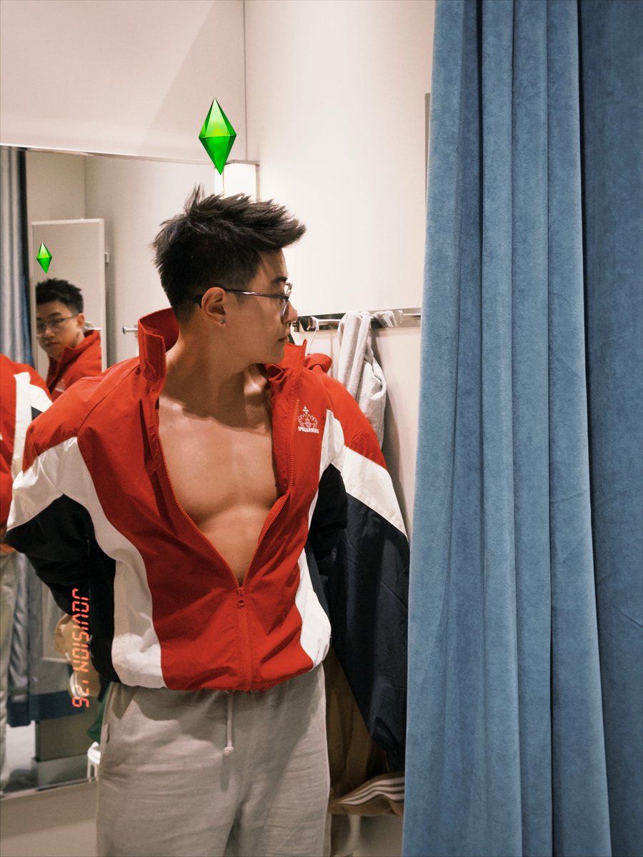 nicksunrain's tweet photo. Red  for CNY https://t.co/2QcfCf46LO